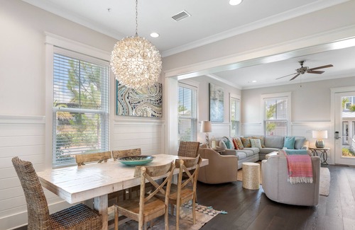 Santa Rosa Beach House | 6-Seater Golf Cart! 3 Adult Bikes! Resort Pool! Corner Lot! - Tiki Tides at Highland Parks on 30A
