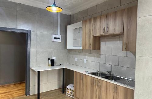 Bezuidenhout Valley Apartment | 6 the Curve unit 29