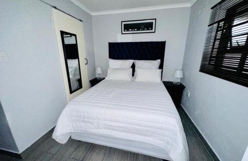 Bezuidenhout Valley Apartment | 6 the Curve Unit 7