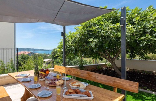 Kastel Sucurac Apartment | 60 m² Apartment ∙ 2 bedrooms ∙ 6 guests