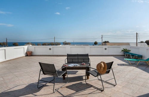 Perivolos Apartment | 60 m² Apartment ∙ 1 bedroom ∙ 4 guests