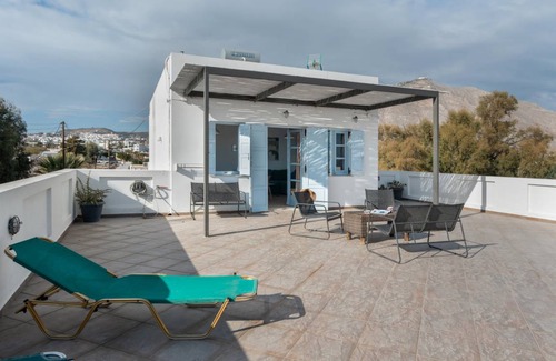 Perivolos Apartment | 60 m² Apartment ∙ 1 bedroom ∙ 4 guests