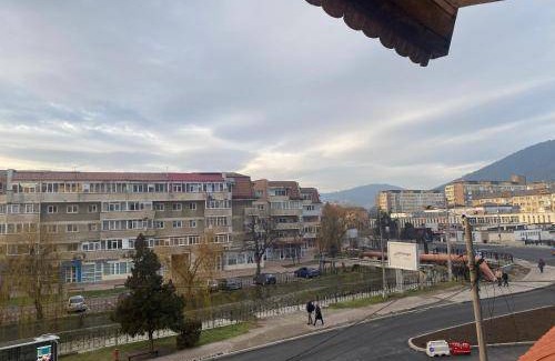 Piatra Neamt Apartment | 60 m² Apartment ∙ 2 bedrooms ∙ 4 guests