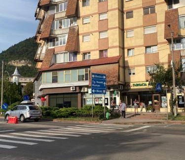 Piatra Neamt Apartment | 60 m² Apartment ∙ 2 bedrooms ∙ 4 guests