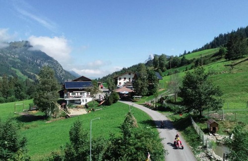 Fluehli Apartment | 60 m² Apartment ∙ 2 bedrooms ∙ 4 guests