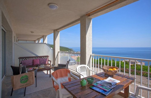 Porticciolo Apartment | 60 m² Apartment ∙ 2 bedrooms ∙ 4 guests
