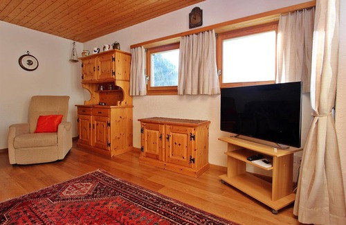 Savognin Apartment | 60 m² Apartment ∙ 2 bedrooms ∙ 4 guests