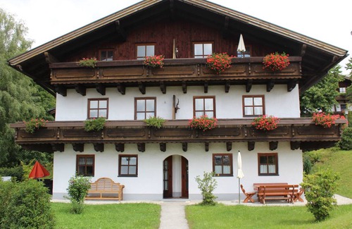 Hauzenberg Apartment | 60 m² Apartment ∙ 2 bedrooms ∙ 5 guests