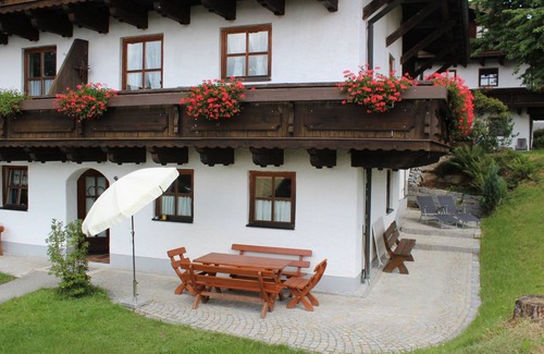 Hauzenberg Apartment | 60 m² Apartment ∙ 2 bedrooms ∙ 5 guests