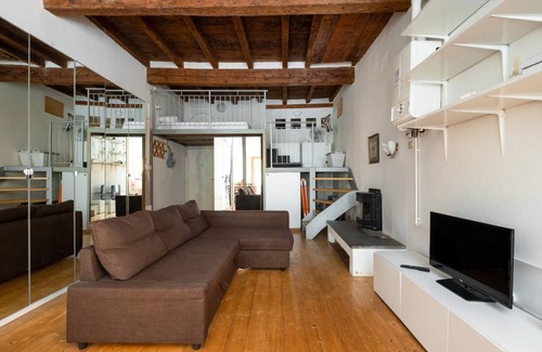 Historic Center Apartment | 60 m² Apartment ∙ 2 guests