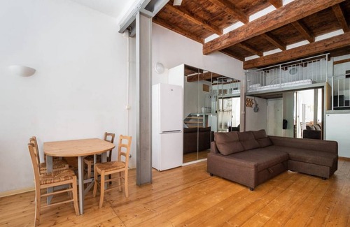 Historic Center Apartment | 60 m² Apartment ∙ 2 guests