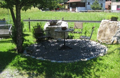 Wilderswil Apartment | 60 m² Apartment ∙ 1 bedroom ∙ 2 guests