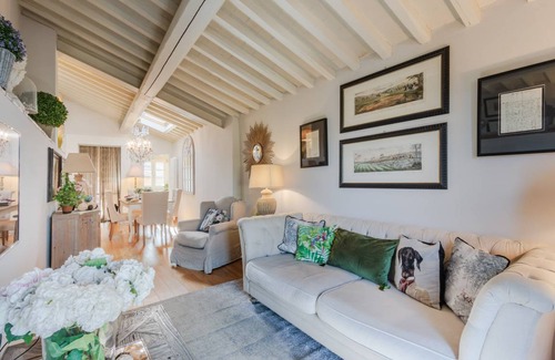 Lucca Historical Center Apartment | 60 m² Apartment ∙ 1 bedroom ∙ 2 guests