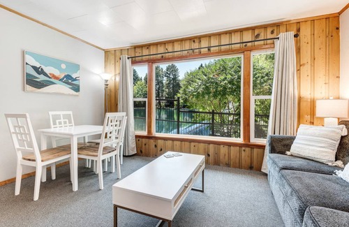 Bend Cottage | 60 m² Cabin ∙ 1 bedroom ∙ 4 guests