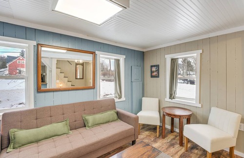 Portage Lake Cottage | 60 m² Cabin ∙ 1 bedroom ∙ 4 guests