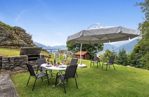Riazzino Ski Chalet | 60 m² Chalet ∙ 1 bedroom ∙ 4 guests