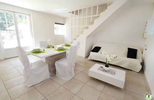 Pierrelatte House | 60 m² Gîte ∙ 2 bedrooms ∙ 4 guests