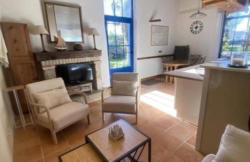Barfleur House | 60 m² Gîte ∙ 2 bedrooms ∙ 4 guests