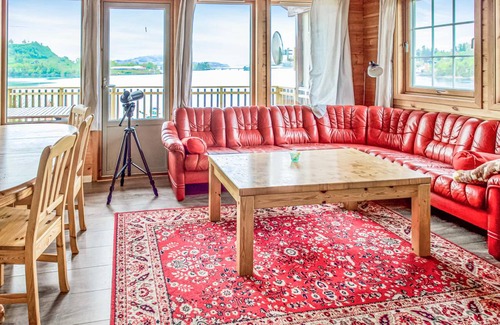 Finnoy House | 60 m² House ∙ 4 bedrooms ∙ 8 guests