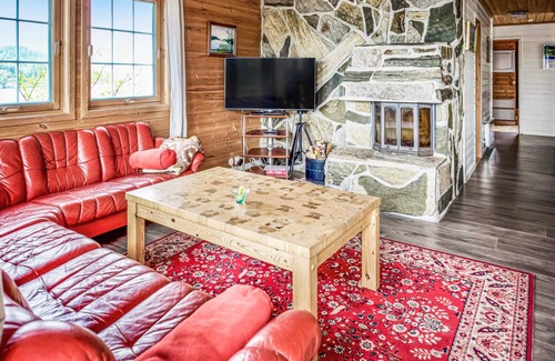 Finnoy House | 60 m² House ∙ 4 bedrooms ∙ 8 guests