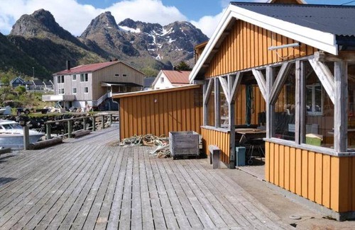 Stamsund Hostel | 60 m² Hostel ∙ 2 bedrooms ∙ 8 guests