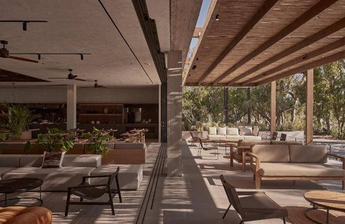 Lambi Hotel | 60 m² Hotel ∙ 127 guests