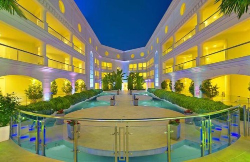 Haniotis Hotel | 60 m² Hotel ∙ 2 bedrooms ∙ 127 guests