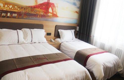 Shuangqiao District Hotel | 60 m² Hotel ∙ 3 bedrooms ∙ 4 guests