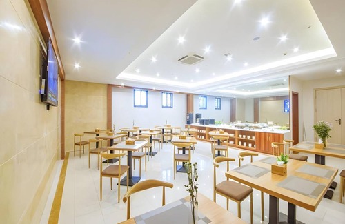 Wuxi Hotel | 60 m² Hotel ∙ 3 bedrooms ∙ 3 guests