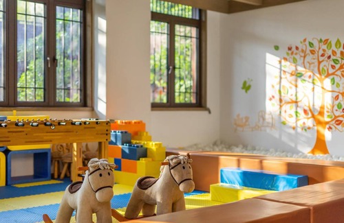 Tongxiang Hotel | 60 m² Hotel ∙ 4 guests