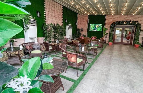 Hera Street Hotel | 60 m² Hotel ∙ 8 guests