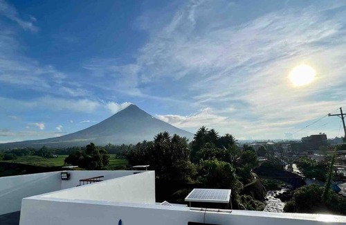 Camalig House | 60 m² House ∙ 2 bedrooms ∙ 8 guests