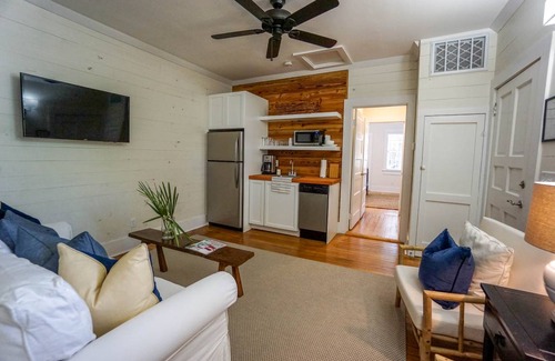 The Point House | 60 m² House ∙ 2 bedrooms ∙ 4 guests