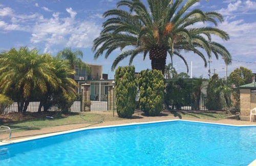 Beckenham Hotel | 60 m² Motel ∙ 2 bedrooms ∙ 5 guests