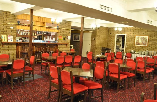 Albury Hotel | 60 m² Motel ∙ 2 bedrooms ∙ 127 guests