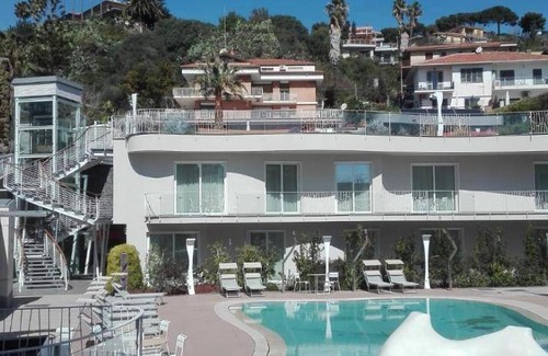 Aci Trezza Resort | 60 m² Resort ∙ 2 bedrooms ∙ 127 guests