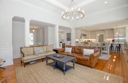 Pinehurst House | 600 Linden: 8 BR, 5.5 BA House in Pinehurst, Sleeps 20