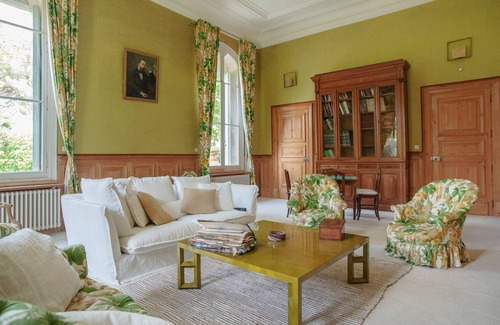 Costieres House | 600 m² House ∙ 10 bedrooms ∙ 22 guests