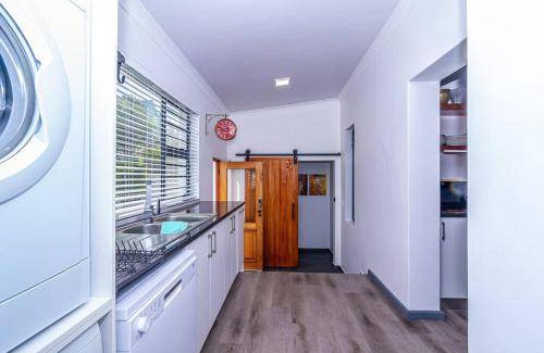 Franskraal House | 600 m² House ∙ 5 bedrooms ∙ 10 guests