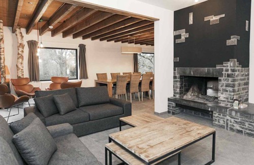 Hastiere House | 600 m² House ∙ 7 bedrooms ∙ 18 guests