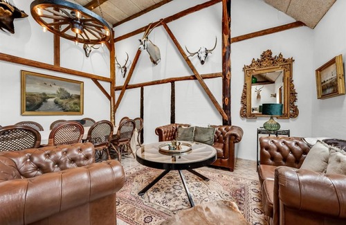 Skjern House | 600 m² House ∙ 9 bedrooms ∙ 19 guests