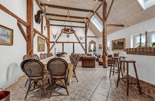 Skjern House | 600 m² House ∙ 9 bedrooms ∙ 19 guests