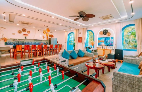 Ha Long Villa | 600 m² Villa ∙ 5 bedrooms ∙ 25 guests