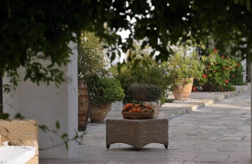 Massafra Villa | 600 m² Villa ∙ 5 bedrooms ∙ 13 guests
