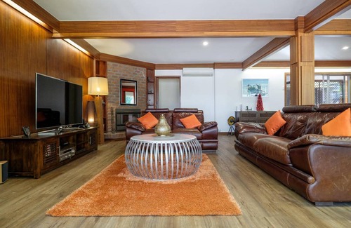 Brookfield Villa | 600 m² Villa ∙ 7 bedrooms ∙ 12 guests