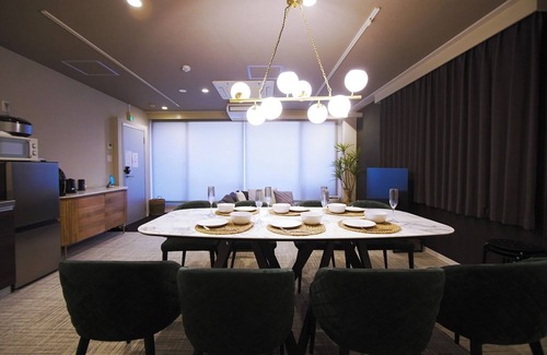 Kita Apartment | 601 Osakas largest 100 square meter private ro/Osaka Ōsaka