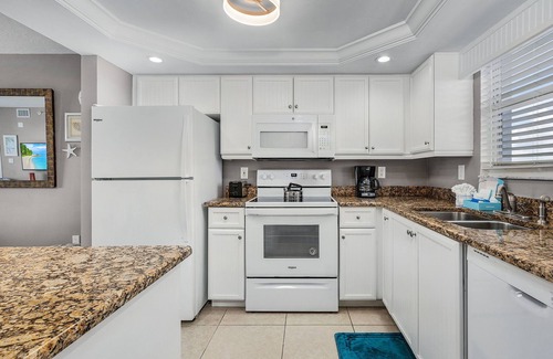 Fort Myers Beach Condo | 602 Nautical Condo w/Gulf Views, Heated Pool & BBQ
