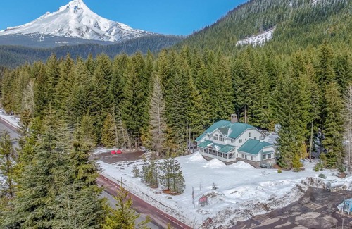 Government Camp Cabin | 604 m² Cabin ∙ 6 bedrooms ∙ 15 guests