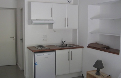 Arradon Apartment | 60m2 apartment, terrace, garden ground floor of a renovated farmhouse, internet