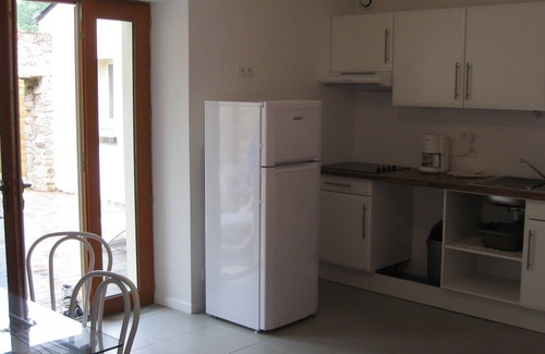 Arradon Apartment | 60m2 apartment, terrace, garden ground floor of a renovated farmhouse, internet